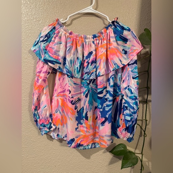 Lilly Pulitzer Tops - Lilly Pulitzer Off The Shoulder Dee Top Off Tropic